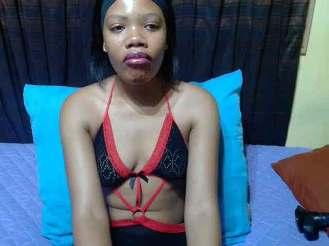 ObedientBlackBabe ObedientBlackBabe