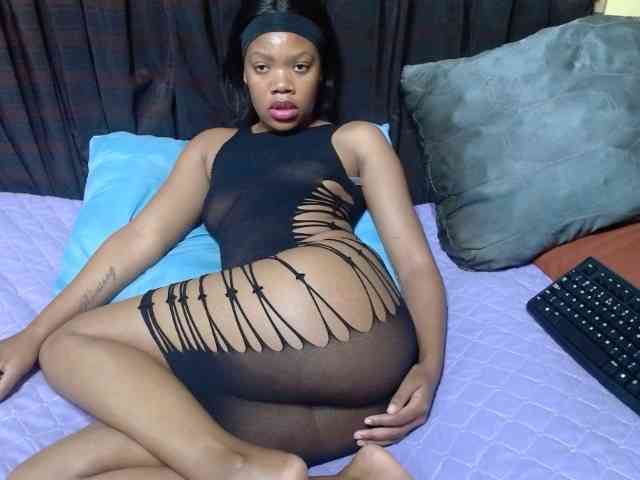 ObedientBlackBabe webcam
