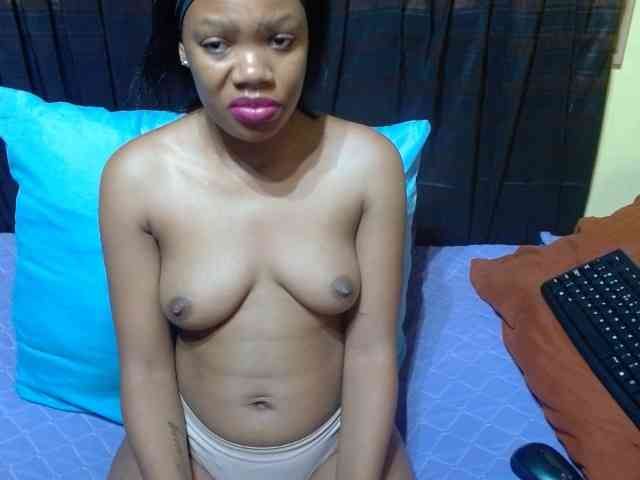 ObedientBlackBabe webcam
