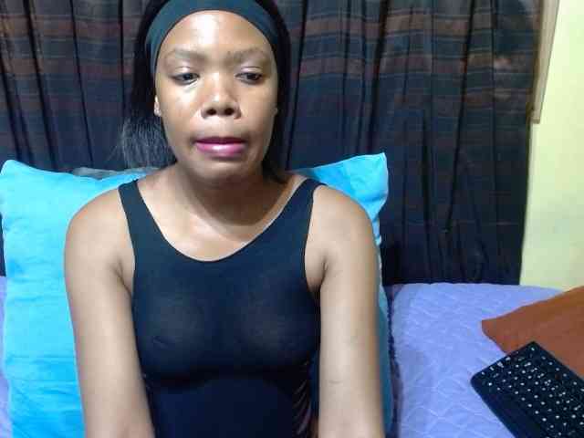 ObedientBlackBabe webcam