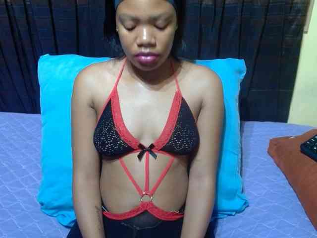 ObedientBlackBabe webcam