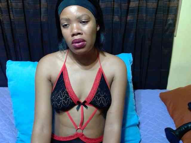 ObedientBlackBabe webcam