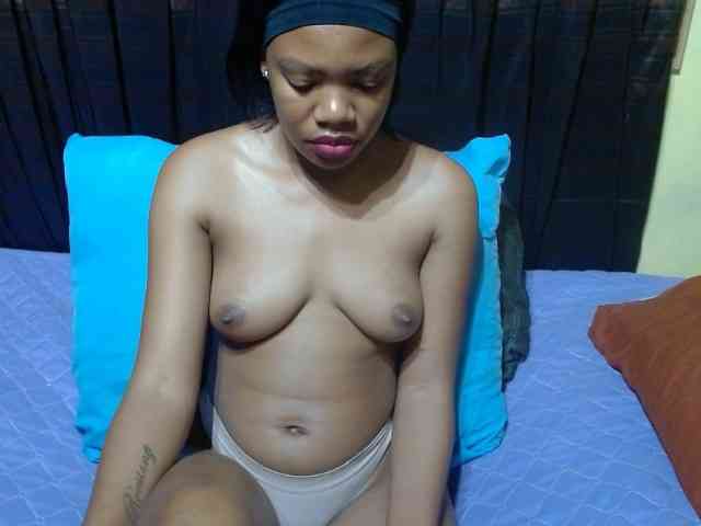 ObedientBlackBabe webcam