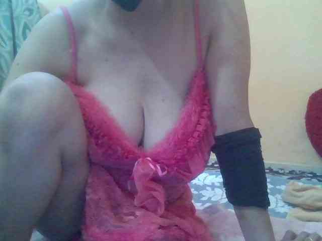Annagougeous78 webcam