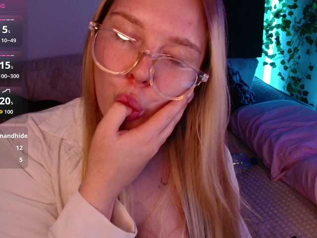 Bellabar live cam on BongaCams