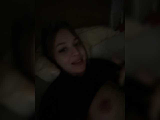 Malishka555 live cam on BongaCams