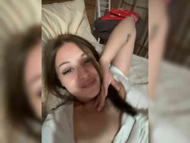 Malishka555 webcam