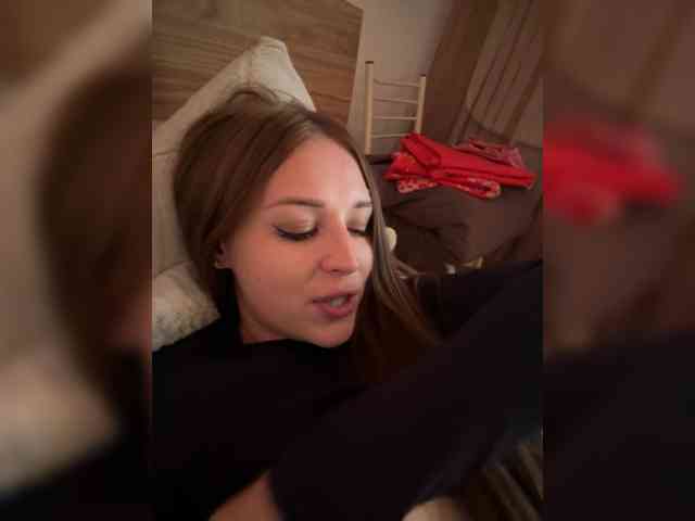 Malishka555 webcam