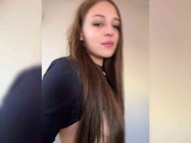 Malishka555 webcam