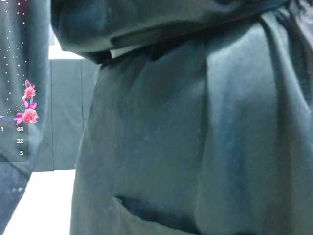 ExoticNativeLatina live cam preview