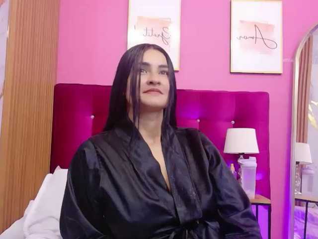 ExoticNativeLatina live cam on BongaCams
