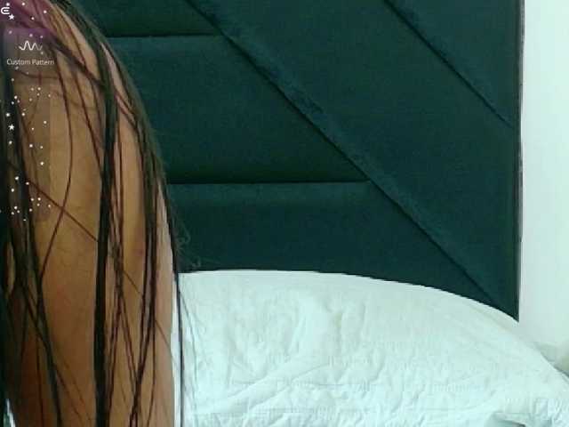 ExoticNativeLatina live webcam show