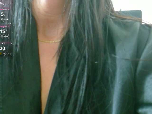 ExoticNativeLatina live webcam show