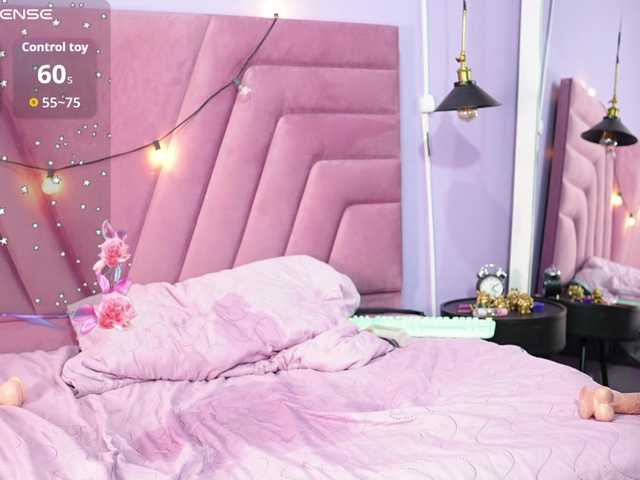 ExoticNativeLatina live cam preview