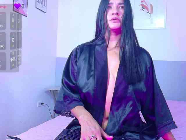 ExoticNativeLatina webcam