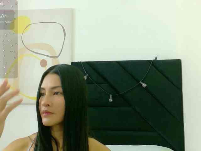 ExoticNativeLatina webcam