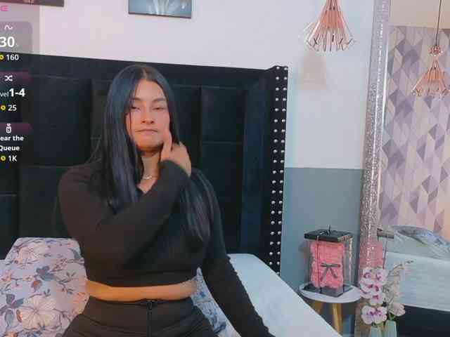 ExoticNativeLatina webcam