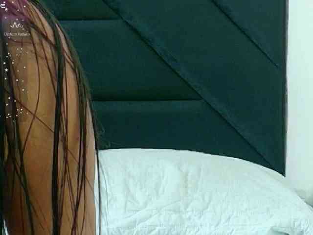 ExoticNativeLatina webcam