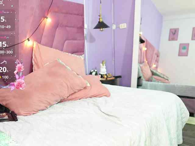 exoticnativelatina's live room