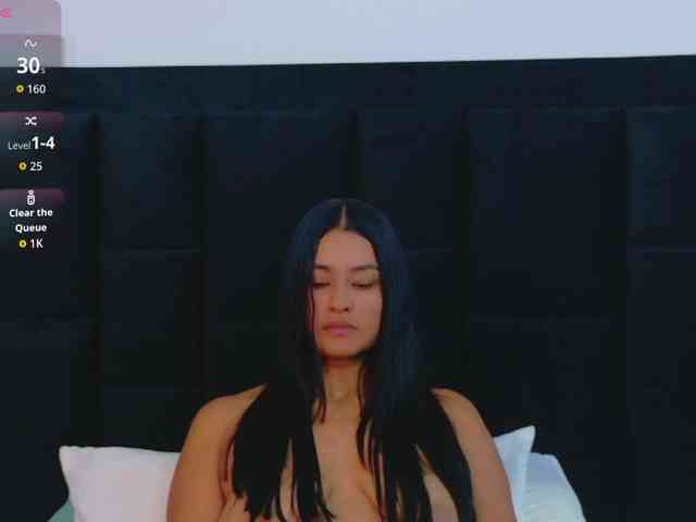 exoticnativelatina's live room