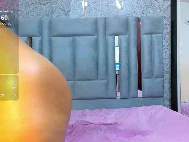 exoticnativelatina's live room