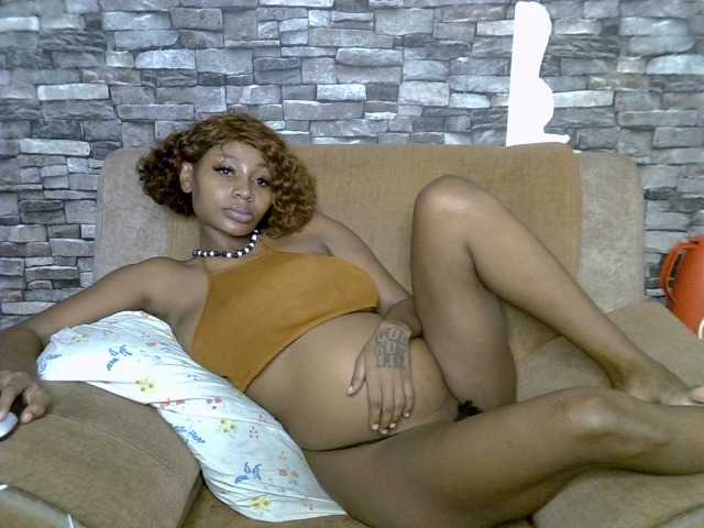 Lubicharm live cam on BongaCams
