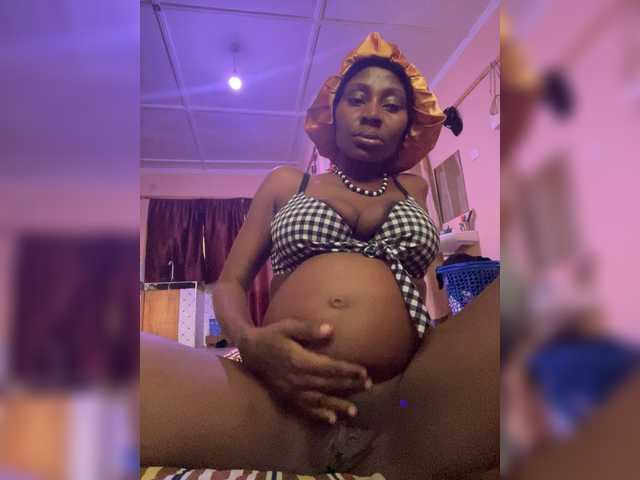Lubicharm live cam on BongaCams