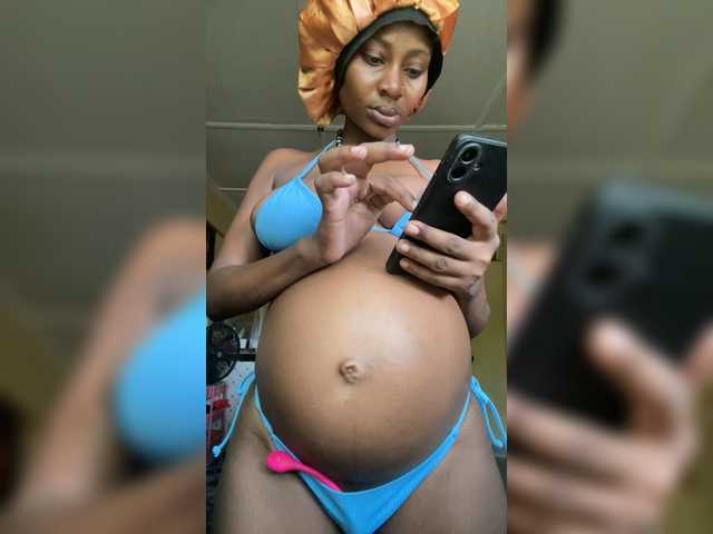 Lubicharm live cam on BongaCams