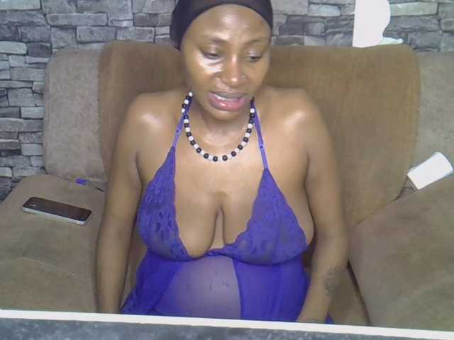 Lubicharm live cam on BongaCams