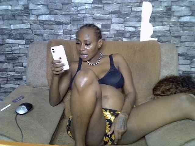 Lubicharm Live Webcam on BongaCams