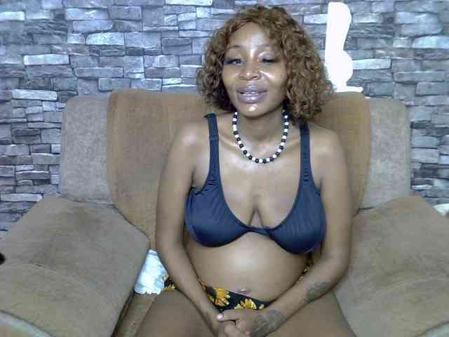 Lubicharm Live Webcam on BongaCams
