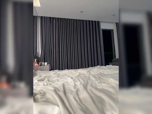 Honeyed_Couple