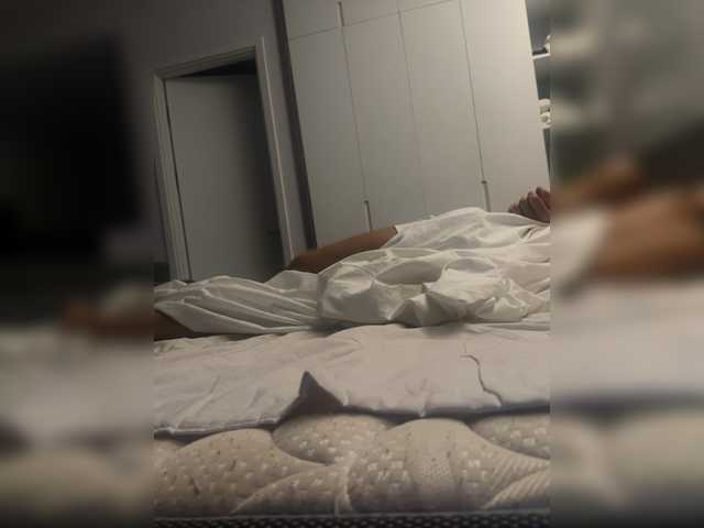 Honeyed_Couple