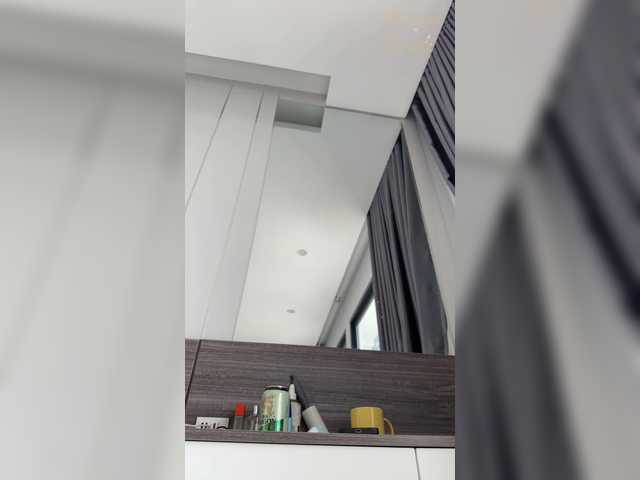 Honeyed_Couple