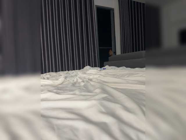 Honeyed_Couple