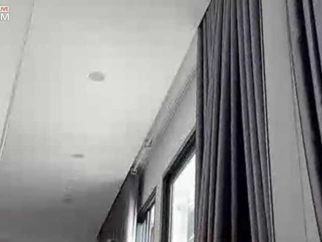 Honeyed_Couple