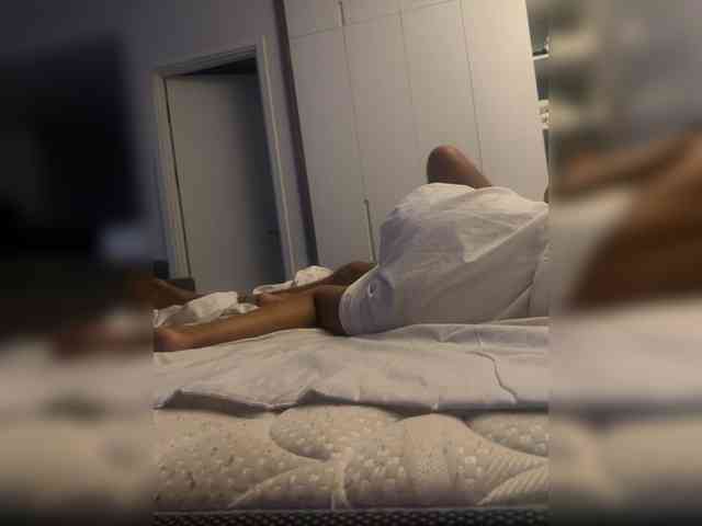 Honeyed_Couple webcam