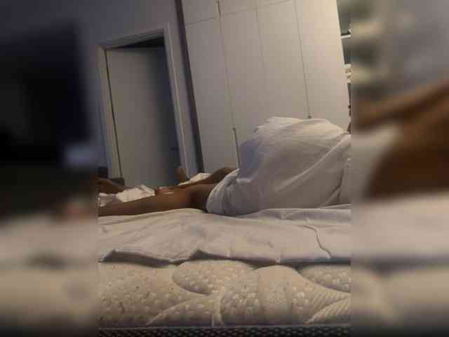 Honeyed_Couple webcam