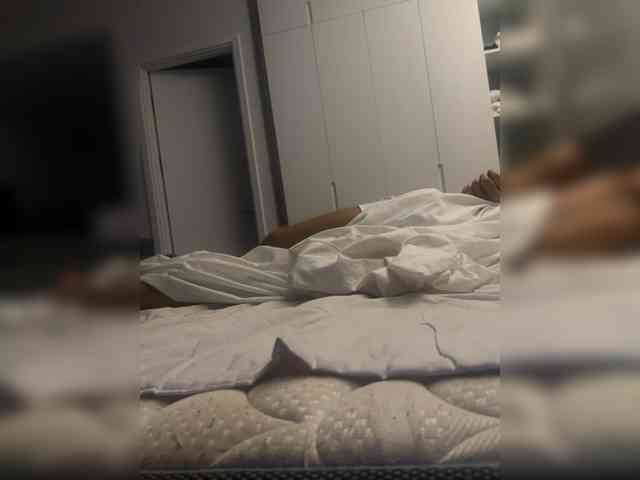 Honeyed_Couple webcam