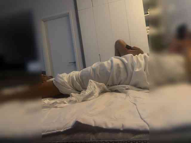 Honeyed_Couple webcam