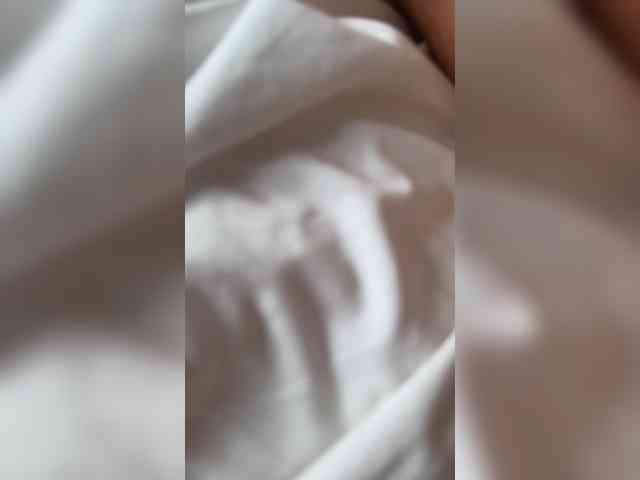 Honeyed_Couple