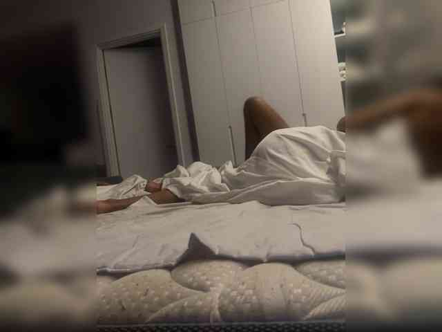 Honeyed_Couple webcam