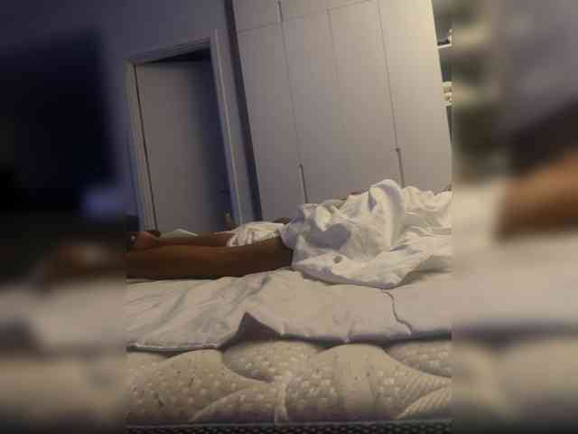Honeyed_Couple webcam