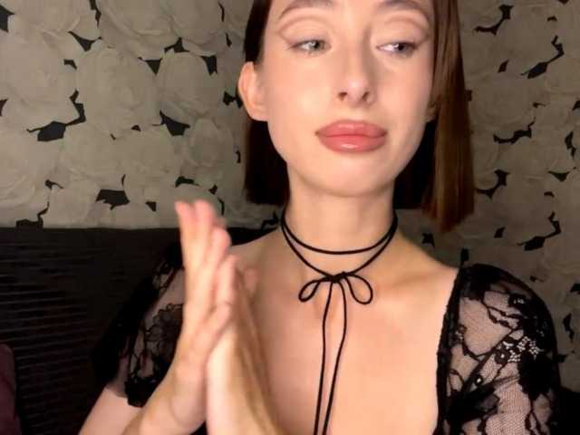 FeTeehee live webcam show
