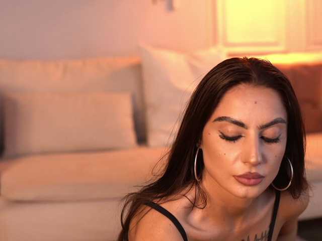 SiennaHays live cam on BongaCams