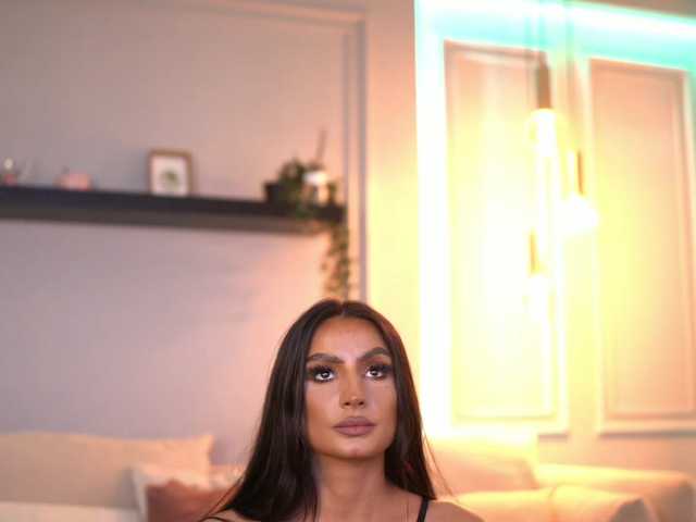 SiennaHays live cam on BongaCams