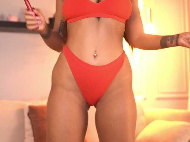 SiennaHays live cam on BongaCams