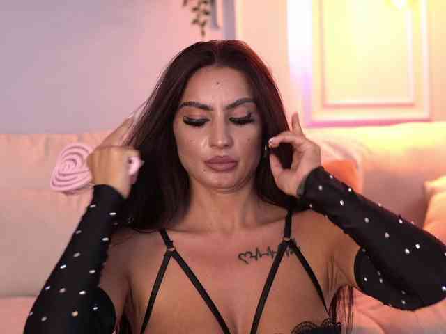 SiennaHays webcam