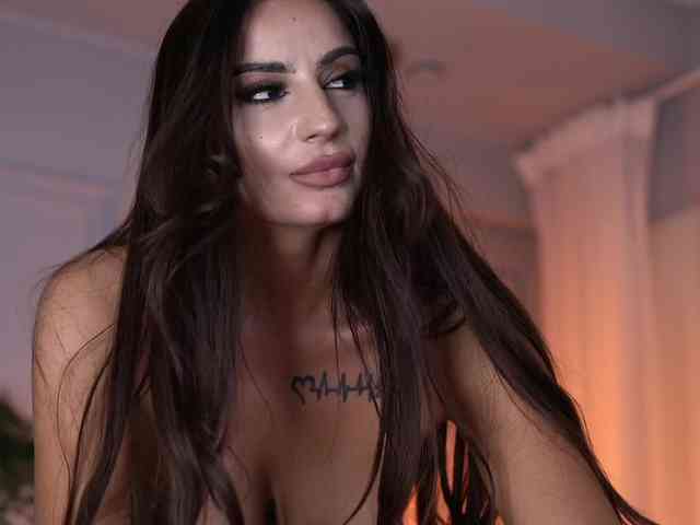 SiennaHays webcam