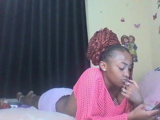 Prettyulenda's Live Webcam